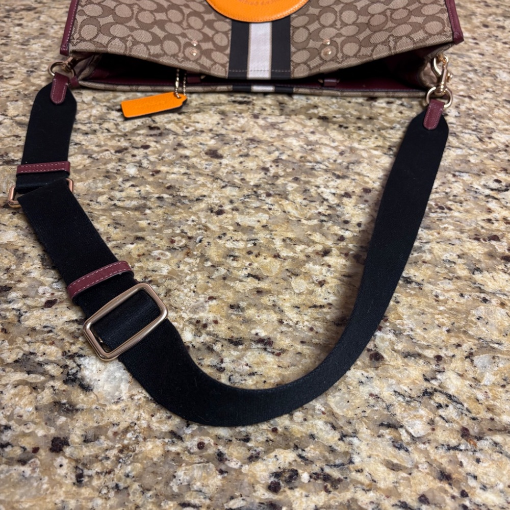 COACH TRAVEL BAG - Picture 7 of 12